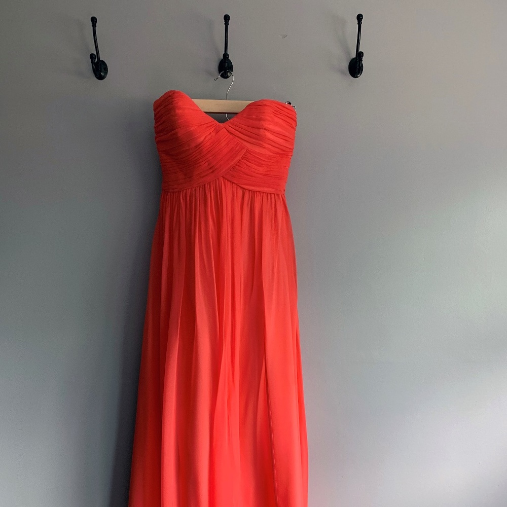 DONNA MORGAN LAURA DRESS IN CORAL